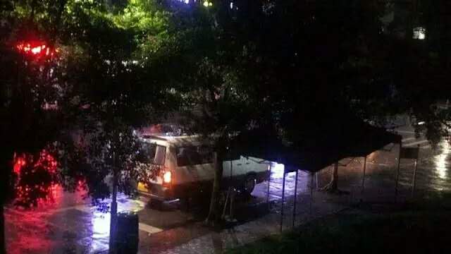 传说中的奔驰校巴,图片来源纵梦华广